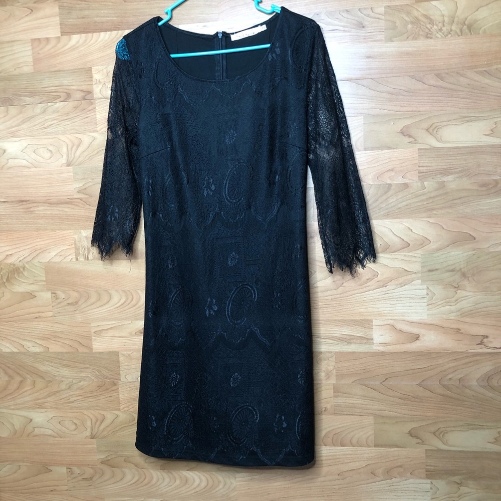 Size Small SOLITAIRE LACE LINED BLACK LONG SLEEVE DRESS